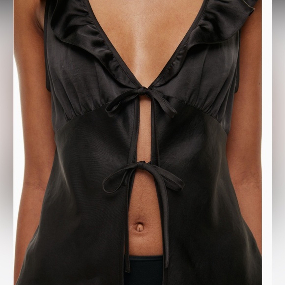 Aritzia Wilfred Tonka Satin Blouse - Picture 4 of 6